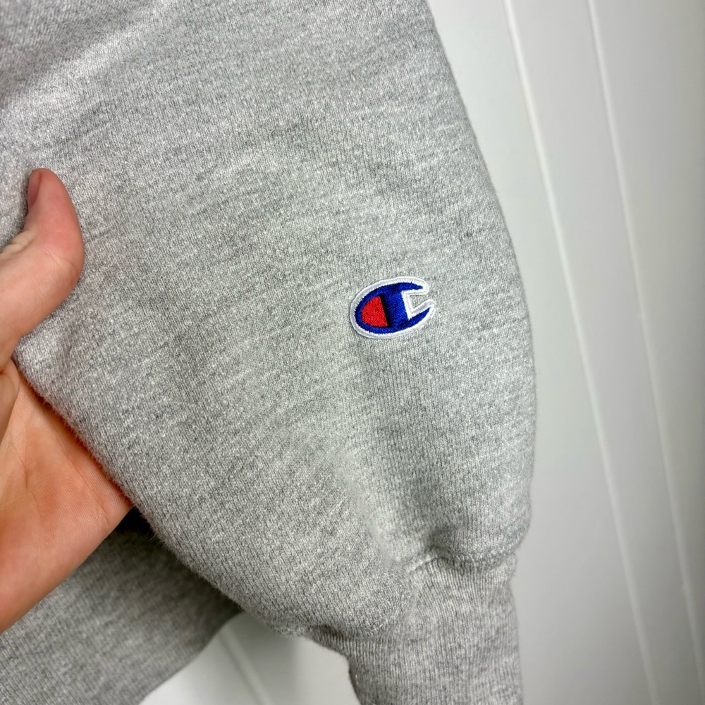 Champion Crewneck Sweatshirt MoMA Edition Size Small Gray Navy Blue Collectable - Picture 8 of 10